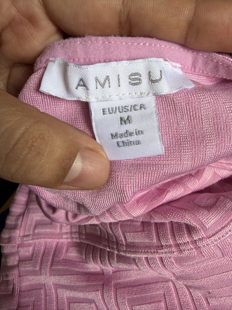 light purple Amisu sleeveless crop top (Category: Others Tops) located in Santol. Submitted by lululane (Listing ID 1461403792, Image 3). Description: .