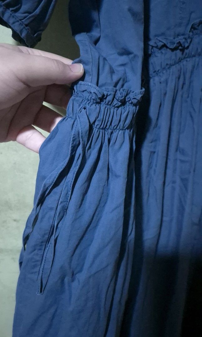 Linen Puff Doll Dress (Category: Dresses) located in Bulacan. Submitted by rgrs.collexn (Listing ID 1461350399, Image 2). Description: Sobrang nice. Adjustable ung drawstrings sa sides. Bust: can fit up to 38" Waistline: up to 34" ✨ Check out my listings for more affordable preloved finds! ✨ Please manage your expectations as all items are preloved. Any flaw/s, if applicable, will be clearly indicated in the item description. ‼️ No joy reservers 