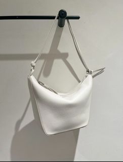 （分類：）位於 。 由 tilleriell679 提交（商品編號 1461330815，圖片 1）。簡介： 。