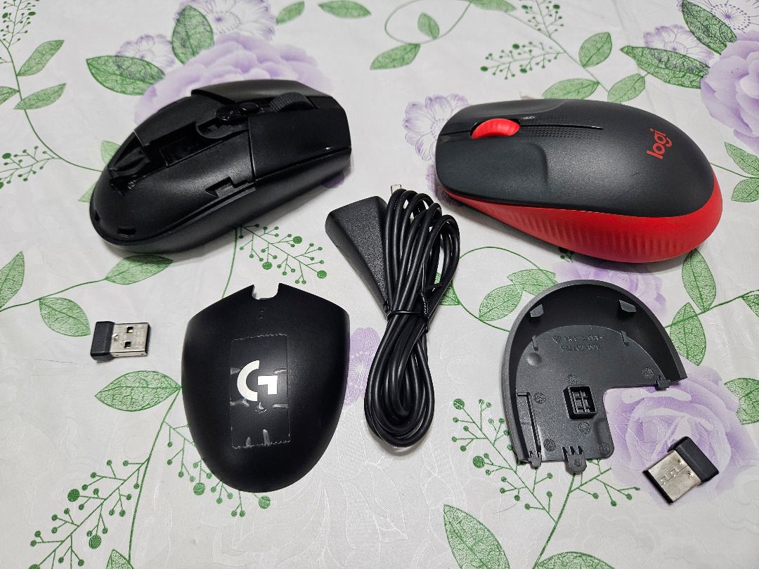 Logitech Mice (Gaming & Regular) (Category: Mouse & Mousepads) located in Makati City. Submitted by KuWeLaDevil01 (Listing ID 1461330565, Image 2). Description: Logitech Mice FOR ENTHUSIASTS ONLY Logitech G304 Lightspeed – everything looks nice, except it does not power-on. Used for almost 30mos at an average of 3 days a week, 6hrs per day. Put a tape over the G logo on day-one so it would not fade. Bought from DataBlitz. Logitech M190 – this sti