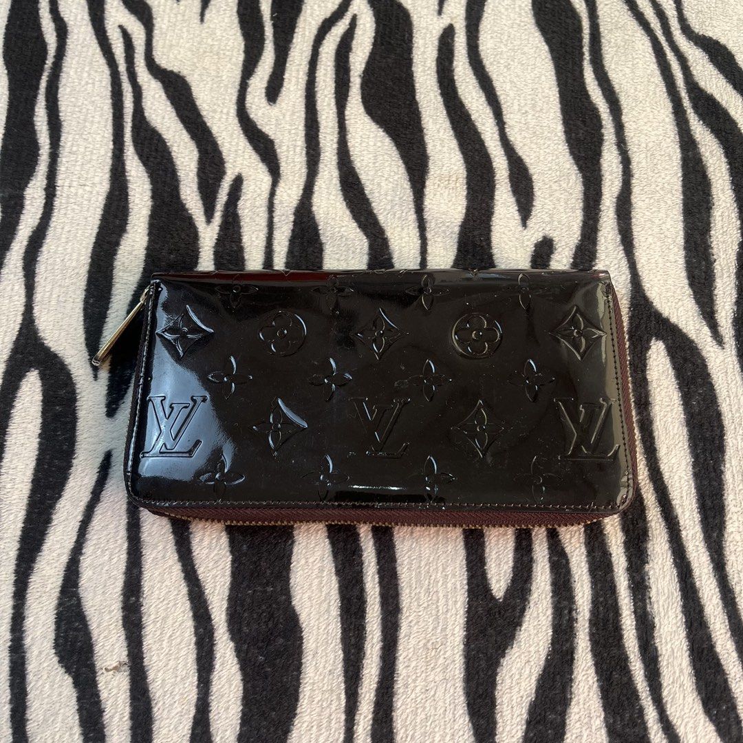 Louis vuitton long wallet (Category: Luxury Bags & Wallets) located in Manila. Submitted by royaldripmanila (Listing ID 1461347623, Image 1). Description: No issue Excellent W7.5 L4.5.