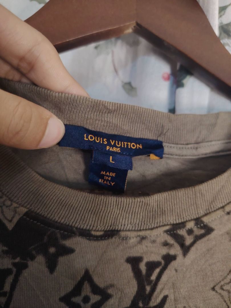 LOUIS VUITTON MONOGRAM SHIRT // Medium (Category: Luxury Apparel) located in Legazpi City. Submitted by urbangarmentsarch4500 (Listing ID 1461509875, Image 3). Description: LOUIS VUITTON MONOGRAM SHIRT Excellent Condition Medium W 21 L 25.5 Color rate 9.8/10 or better NO ISSUE👾 GRAB 1.6k (Automatically YOURS)⛓️ --- ‼️w/ FREE STICKERS FOR EVERY PURCHASE⁉️ 🛒🛒🛒 SouthsideBizz BUY. SELL. TRADE. CONSIGN🗣️🤝🏼 BLESS THY HUSTLE! 🧿✨.