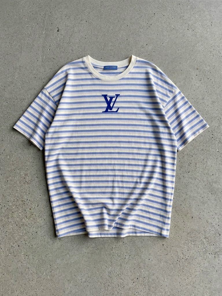 Louis Vuitton Striped Monogram T-Shirt (Category: Tshirts & Polo Shirts ) located in Manila. Submitted by hiddenvaultph (Listing ID 1461488572, Image 1). Description: Width: 26.5 Length: 29 Excellent condition Color rate: 9/10 No issue MOP: Gcash Shipping: JNT Location: Antipolo.