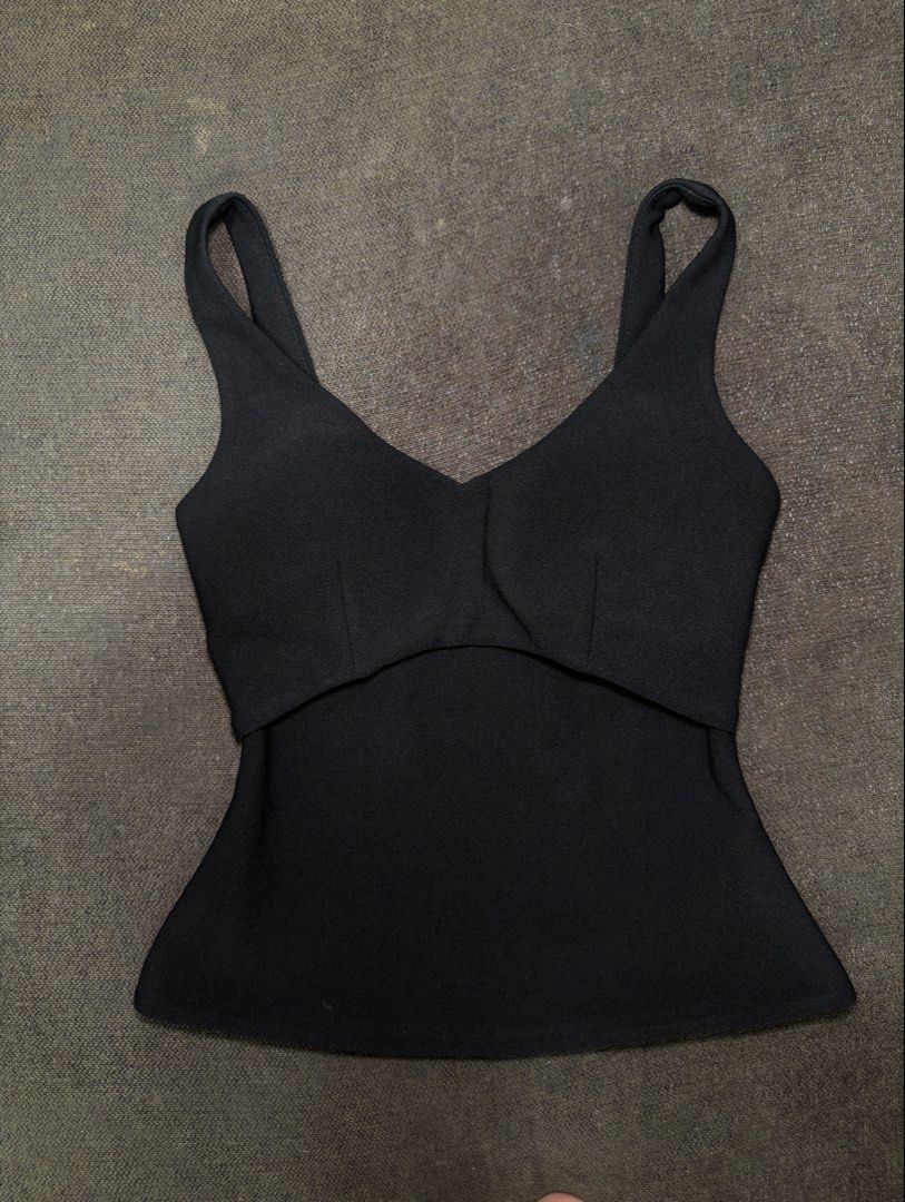 love bonito top (Category: Others Tops) located in Paranaque City. Submitted by phoebeways (Listing ID 1461521351, Image 1). Description: .