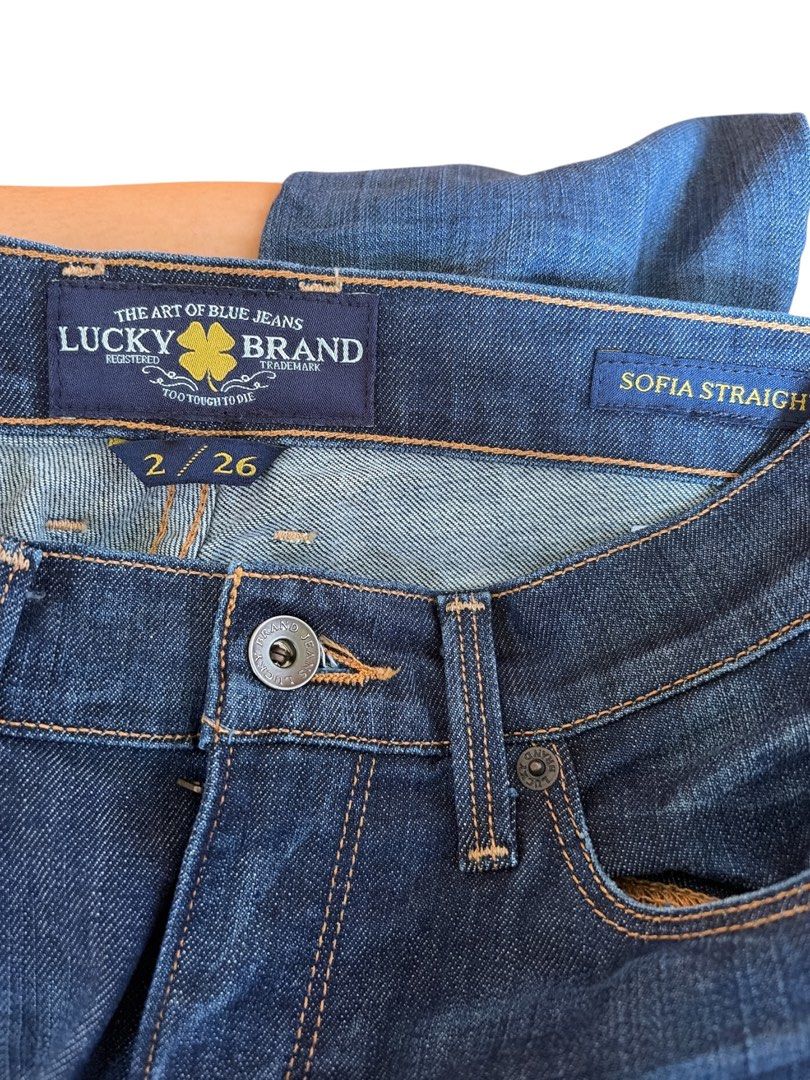 Lucky Brand Sofia jeans (Category: Jeans) located in Santol. Submitted by lululane (Listing ID 1461436002, Image 3). Description: .