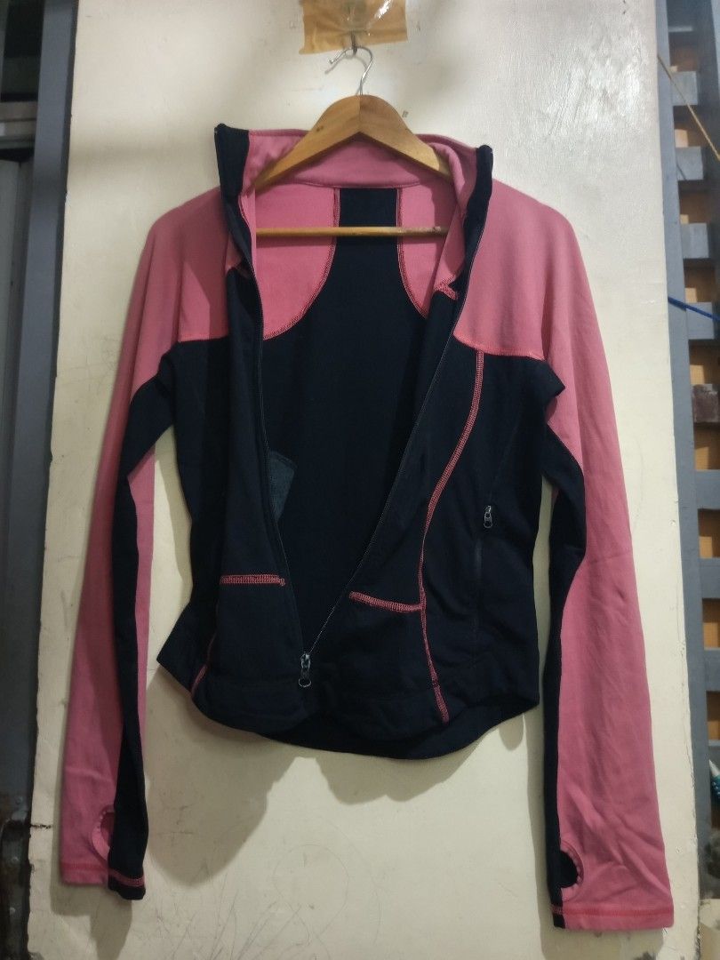 Lululemon Mynah Jacket (Category: Coats, Jackets and Outerwear) located in Calamba. Submitted by indiecated.thriftnshop (Listing ID 1461498714, Image 2). Description: Lululemon Mynah Jacket 22 shoulder to hem 16 pit to pit.