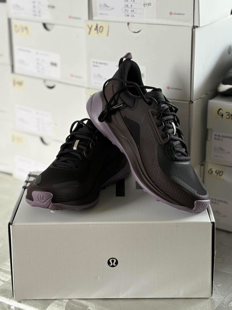 Lululemon W Blissfeel Trail Run (Category: Sneakers) located in General Mariano Alvarez. Submitted by iamnotjen (Listing ID 1461384432, Image 1). Description: US 8.5 UK 7 EU 40.5 CM 25 Authentic with box From Dubai free sf.