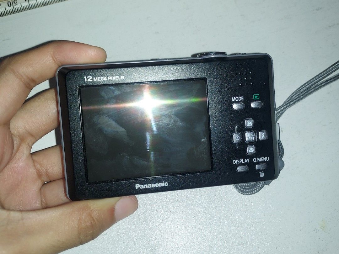 LUMIX DMC-FP1 ₱4000 (Category: Cameras) located in Manila. Submitted by onnigrr56326 (Listing ID 1461414306, Image 2). Description: FS LUMIX DMC-FP1 ₱5000 Super bago palang po! INCLUSIONS: Pouch Charger SD Card Only issue po is Japanese ang language kasi sa Japan po nabili and hindi na po mapalitan. LOC: NUEVA VIZCAYA P.S. CAN GO LOW AS 3,500 LANG PO.