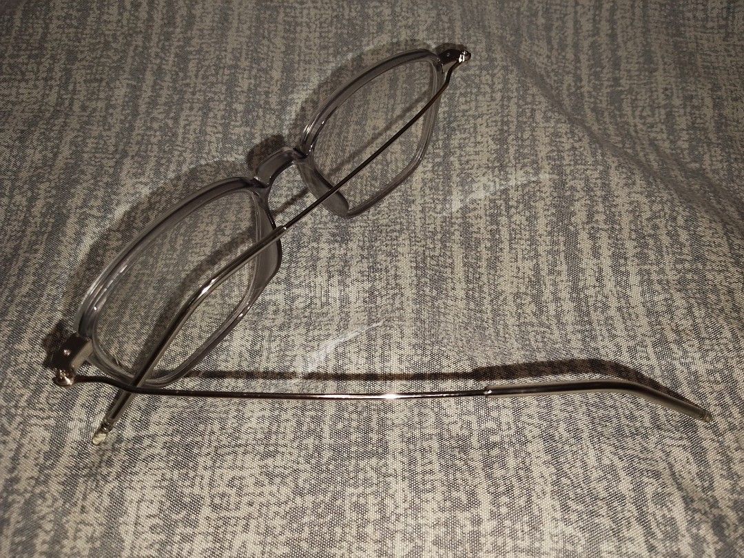 LUSEE Eyeglasses Set - Clear, Rose Gold, Silver Frames (Category: Sunglasses & Eyewear) located in Manila. Submitted by anayaella (Listing ID 1461408292, Image 3). Description: - Set of 3 eyeglasses for versatile style. - LUSEE clear square frames: Classic and modern. - Rose gold round frames: Trendy and chic. - Silver half-rimless with intricate arm details: Elegant and sophisticated. - Each pair comes with a cleaning cloth and a pouch. - Ideal 