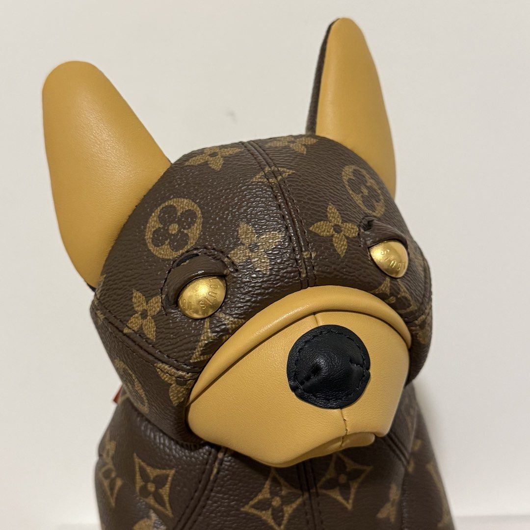 LV Pooch Bag Monogram (Category: Luxury Bags & Wallets) located in Manila. Submitted by poppyany (Listing ID 1461326332, Image 2). Description: LV Pooch Bag in Monogram. With box and paperbag..