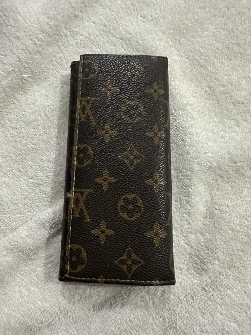 LV/GUCCI/FOR TAKE ALL (Category: Luxury Bags & Wallets) located in Angeles City. Submitted by makeityours.love (Listing ID 1461415745, Image 1). Description: From US AUTHENTIC NOT GUARANTEED not really the owner. Buy on your own risk good deal nmn sa price..
