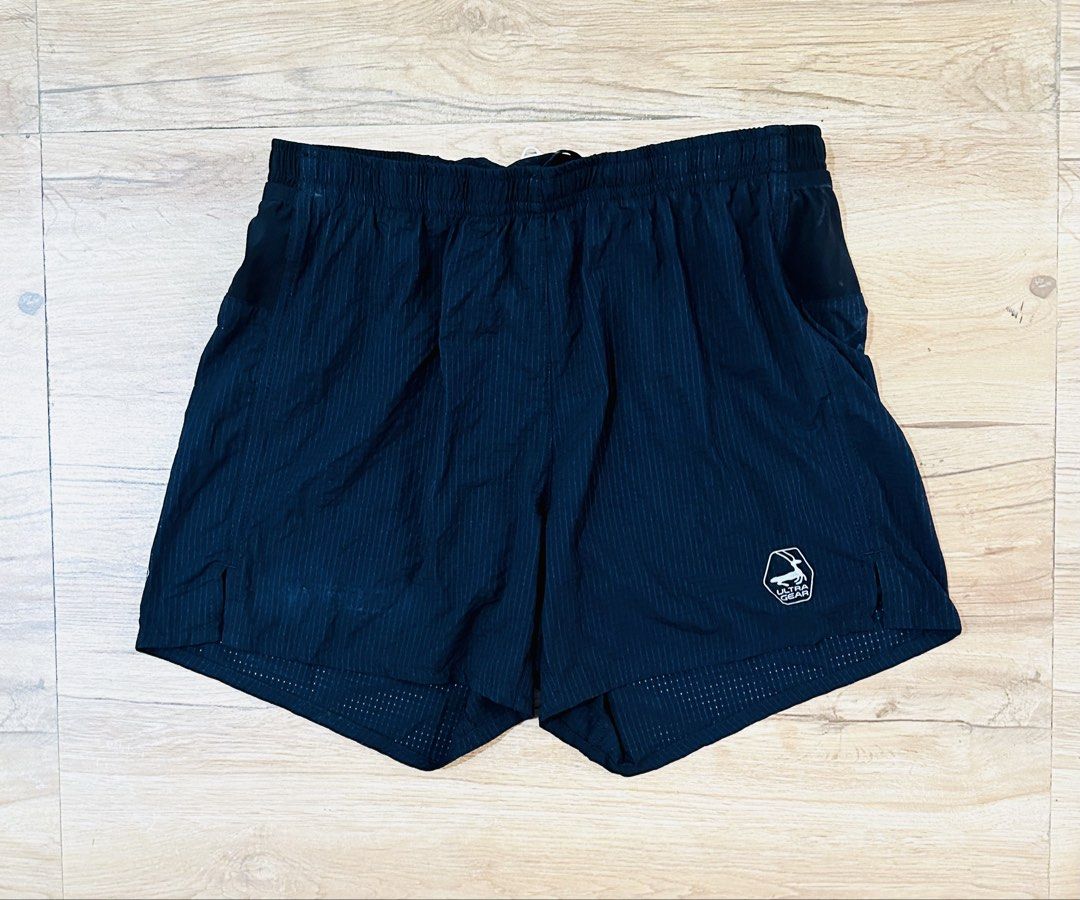 (M) Ultra Gear lightweigh short (Category: Activewear) located in Marilao. Submitted by mermaidswimwear (Listing ID 1461357857, Image 1). Description: Medium With waist pocket With drawstrings Plus sf.