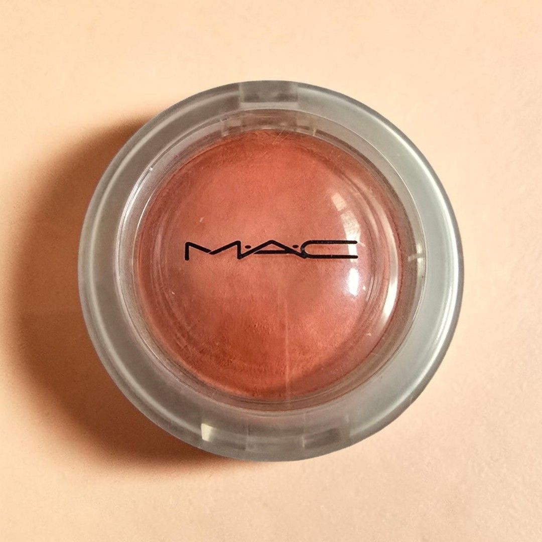 MAC Glow Play Blush - That's Peachy (Category: Makeup) located in Taguig. Submitted by altainfante (Listing ID 1461342276, Image 1). Description: MAC Glow Play Blush - That's Peachy Type: Cream-to-powder / bouncy gel blush ​Finish: Sheer-to-medium buildable glow ​Packaging: Clear compact casing.