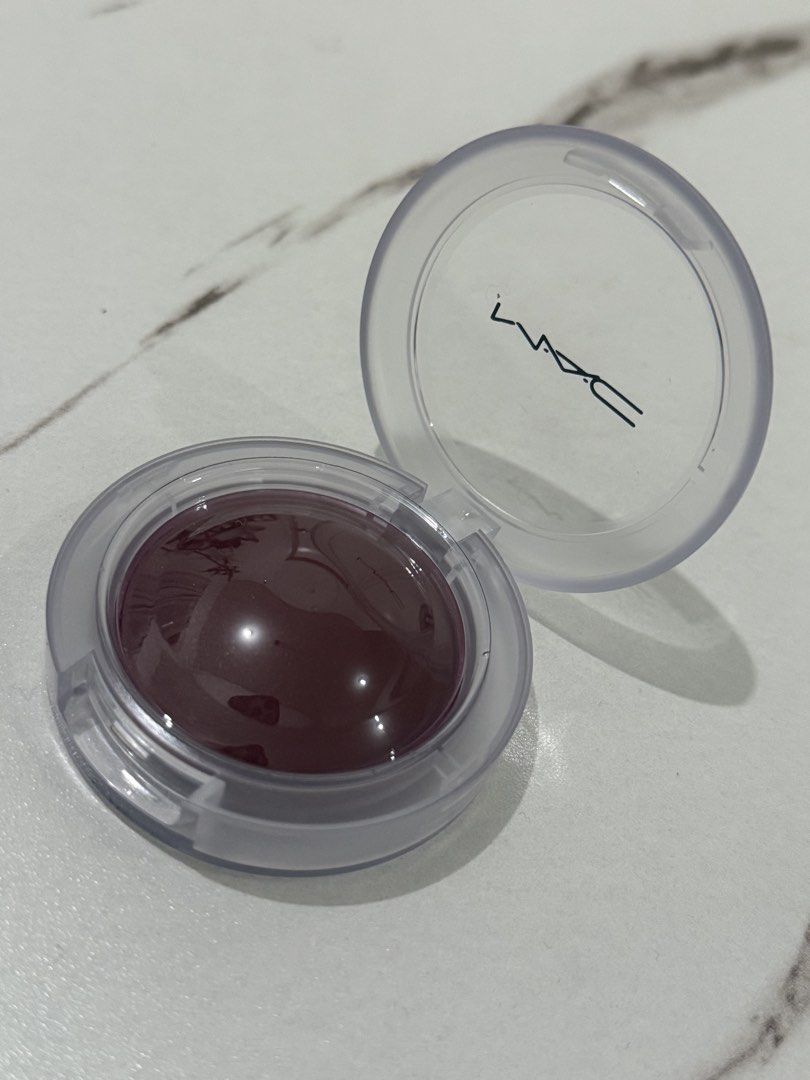 MAC Glow play cushiony blush - BIG DIVA ENERGY (Category: Makeup) located in Quezon City. Submitted by quirksandcurls (Listing ID 1461494331, Image 1). Description: .