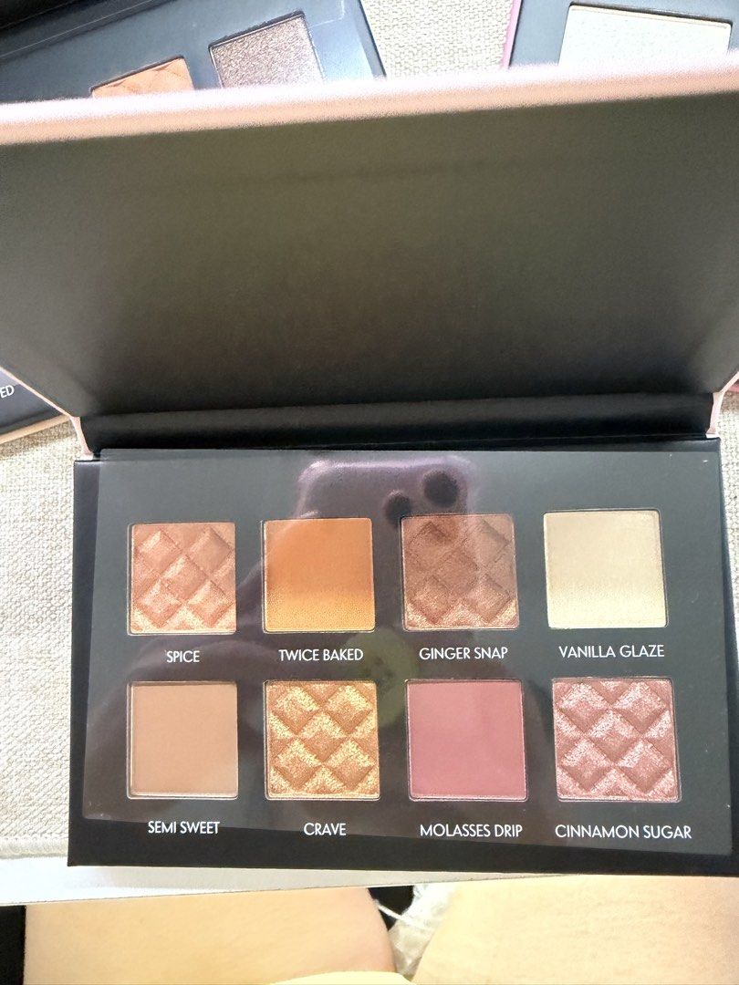 Macy's Beauty Vault 3 Palettes (Category: Makeup) located in Bulacan. Submitted by karisma_noverra (Listing ID 1461367319, Image 3). Description: Brand new 3 palettes na.