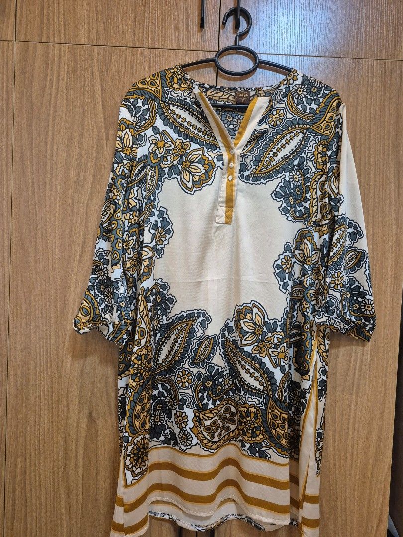 Mags Paisley Print Button-Up Blouse (Category: Blouses) located in Las Pinas. Submitted by shinecandaba (Listing ID 1461479246, Image 1). Description: - Cream colored dress - Bold paisley print - Button-up front - Small collar detail - Long sleeves - Fabric with a slight sheen - Versatile for casual or dressing up.