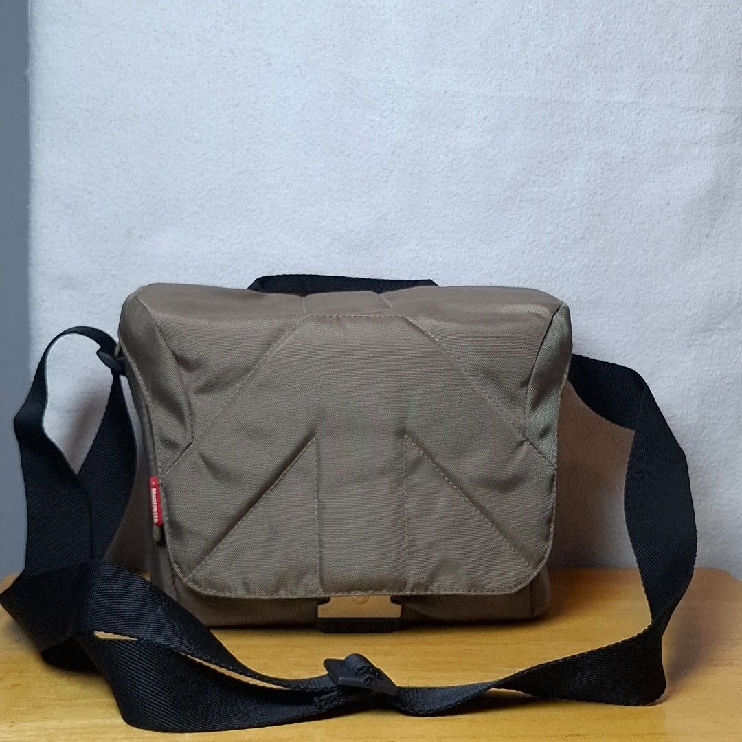Manfrotto Bella VI Camera Sling Bag (Category: Camera Bags & Carriers) located in Baguio. Submitted by kathuu27 (Listing ID 1461512486, Image 1). Description: Manfrotto Bella VI Camera Sling Bag Adjustable divider 10.9 x 8.2 x 6.4" Excellent condition Baguio City Based (open for dropping/meet-up) Outside Baguio - Payment First Shipping +SF Courier: Jnt.