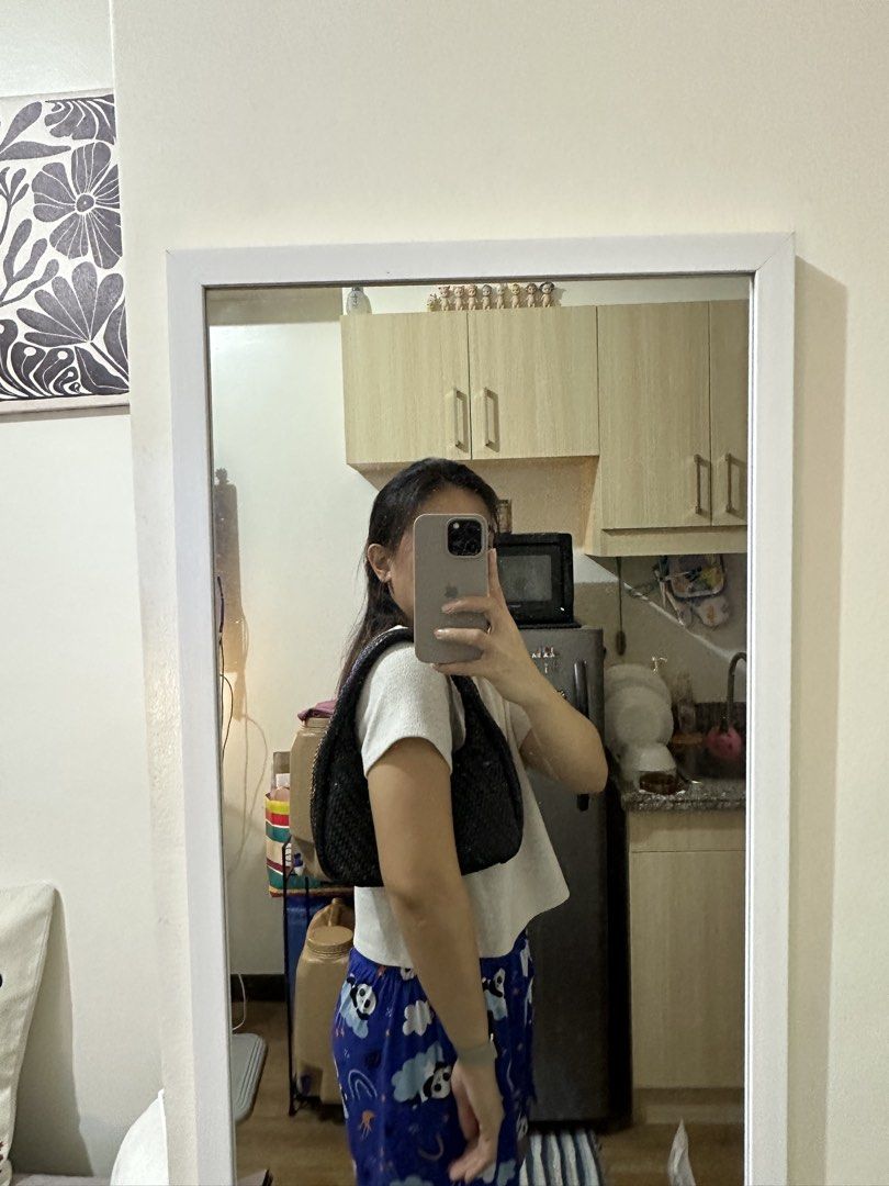 Mango Black Woven Shoulder Bag (Category: Shoulder Bags) located in Manila. Submitted by itsyourgirlmc (Listing ID 1461465566, Image 2). Description: Used thrice.