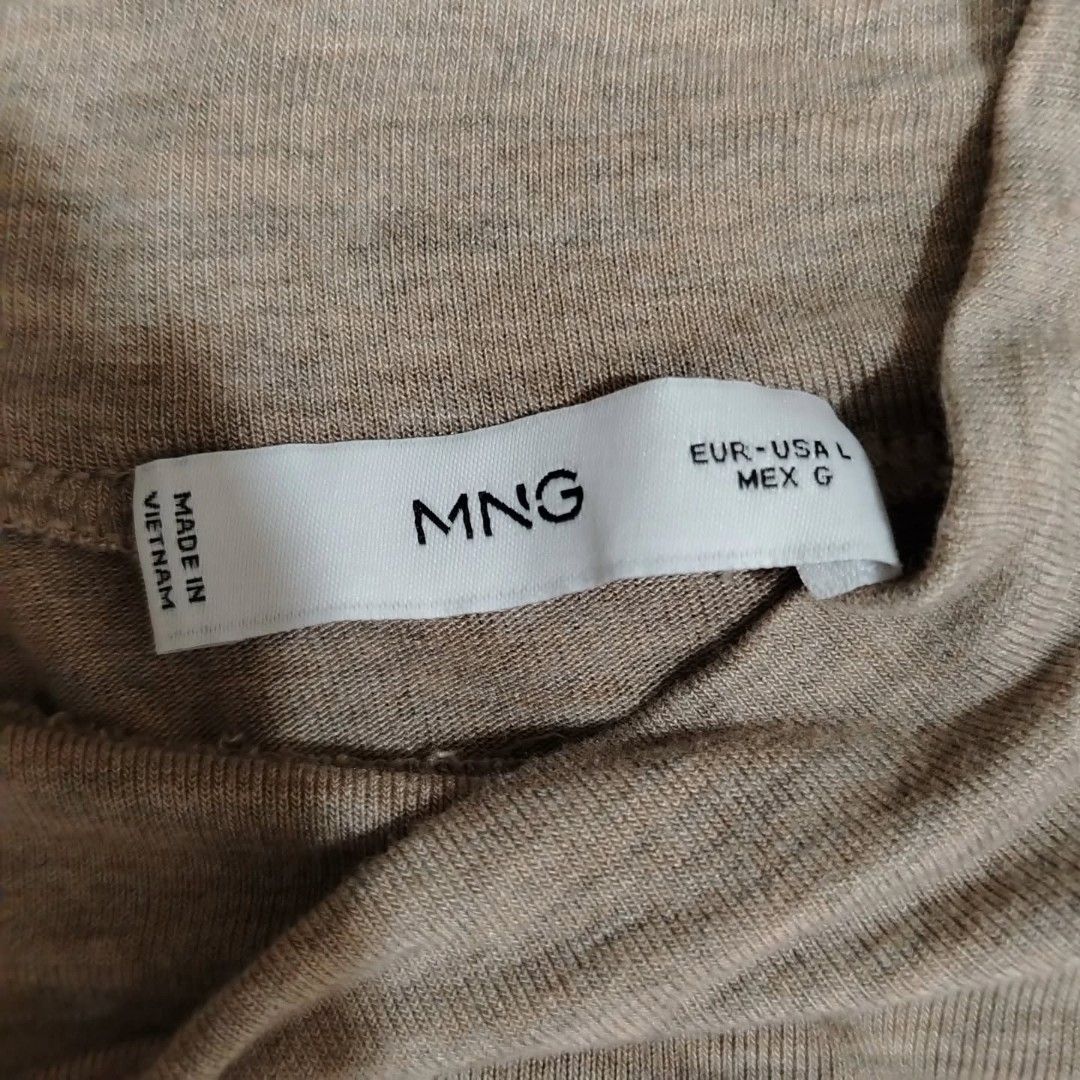 Mango (MNG) Grey High Neck Long Sleeve Top (Category: Longsleeves) located in Cavite. Submitted by lune.and.lore (Listing ID 1461330047, Image 2). Description: 𓏲𝄢 ┆ Mango (MNG) Grey High Neck Long Sleeve Top ♡ item code : NIN - 109 🀢 condition : brand new, no flaws, need wash 𖤝 size : m - l (l on tag) stretchy 𖤝 original price : ₱1,290 - ₱1,990 𖤝 price : sol ₱350 (au) 𓋜 MOD : J&T 𓋜 MOP : GCash ⚚ check highlights for terms and conditions ⚚