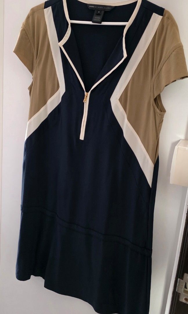 Marc Jacobs (Category: Dresses) located in Singapore. Submitted by luxury.complete (Listing ID 1461348721, Image 1). Description: Marc Jacobs dress Brand new Size: Small Material: 100% silk Bought for $499 registered postage: add $2.