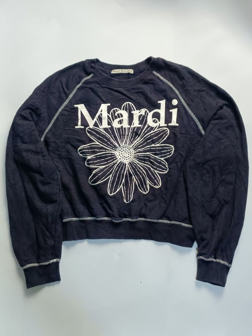 Mardi Mercredi Sweatshirt (Category: Luxury Apparel) located in Tacloban City. Submitted by agnescthrifted98 (Listing ID 1461546904, Image 1). Description: no issue in excellent condition ONE SIZE Dimes: 20.5x20 no crack print color rate 9-9. 5 maganda pa tela 🩷🩵.