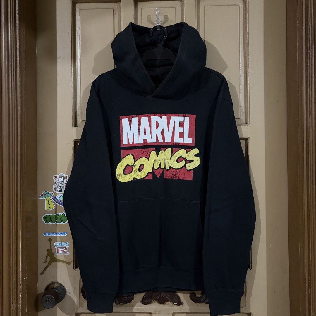 Marvel Comics Black Hoodie (Category: Hoodies) located in Apalit. Submitted by zjiules (Listing ID 1461552520, Image 1). Description: Dimes: 24x28 L Color rate: 9/10 No issue.