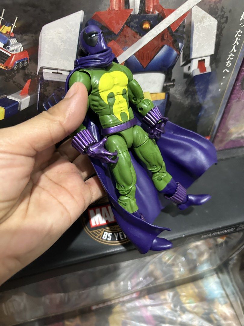 Marvel Legends PROWLER (Category: Action & Battle Toys) located in Muntinlupa City. Submitted by capitalrg (Listing ID 1461376836, Image 3). Description: Prowler - Highly poseable with multiple articulation points .