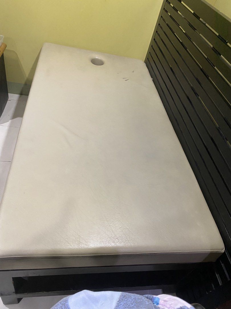 Massage bed (Category: Bedding & Towels) located in Bacoor. Submitted by Little_Lady (Listing ID 1461333419, Image 2). Description: Massage bed in good condition Solid wood,with drawer For pick up or lalamove only .