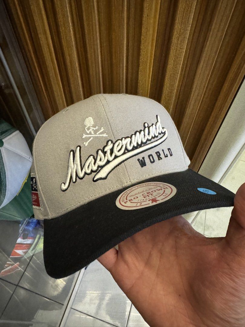 MASTERMIND MITCHELL & NESS (Category: Cap & Hats) located in Kuala Kangsar. Submitted by crewstarclothing (Listing ID 1461522800, Image 1). Description: CONDITION LIKED NEW TAKDE KESAN PMAKAIAN . POS TERUS TKDE TUNGGU2 🔥.