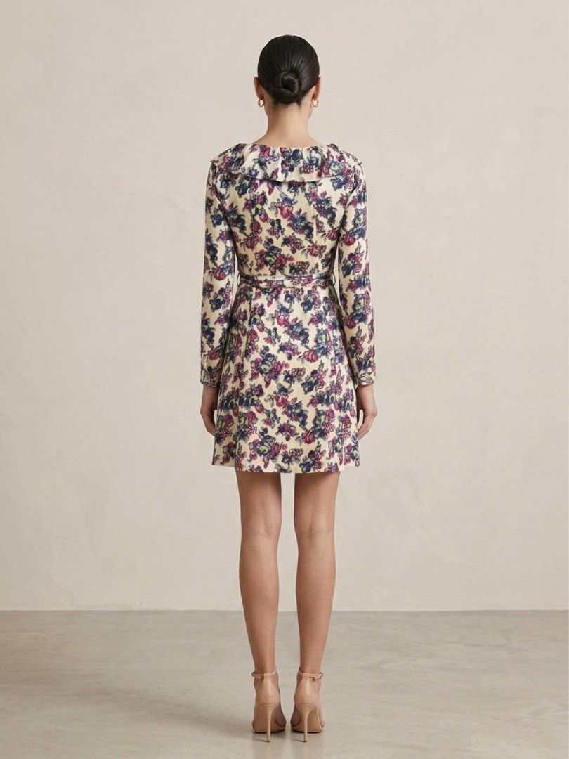 MAX & CO PRINTED SILK BELTED DRESS (Category: Dresses) located in Pasig City. Submitted by vetementsdemanila (Listing ID 1461493768, Image 3). Description: MAX & CO PRINTED SILK BELTED DRESS New without tags Size: US0 Bust: 34 inches Waist: 28 inches Length: 34 inches P1950 PLUS SHIPPING.