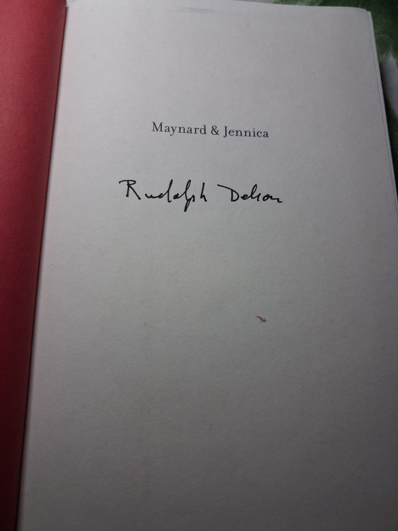 Maynard & Jennica (Category: Storybooks) located in Ligao. Submitted by mavrnmlt (Listing ID 1461399779, Image 2). Description: -Signed Copy of Author -Hardbound.