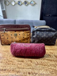 (Category: ) located in . Submitted by raila.bags (Listing ID 1461464219, Image 1). Description: .