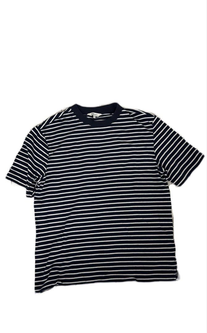 Memo Blue Stripes Tshirt (M) (Category: Tshirts & Polo Shirts ) located in Antipolo. Submitted by themrdeclutter (Listing ID 1461416786, Image 1). Description: 🚨Reminders🚨 ✔️Please manage your expectations some of the items posted are pre-loved. ✔️Color may vary due to lighting. ✔️Just send a direct message if you have further concerns with the items posted. .