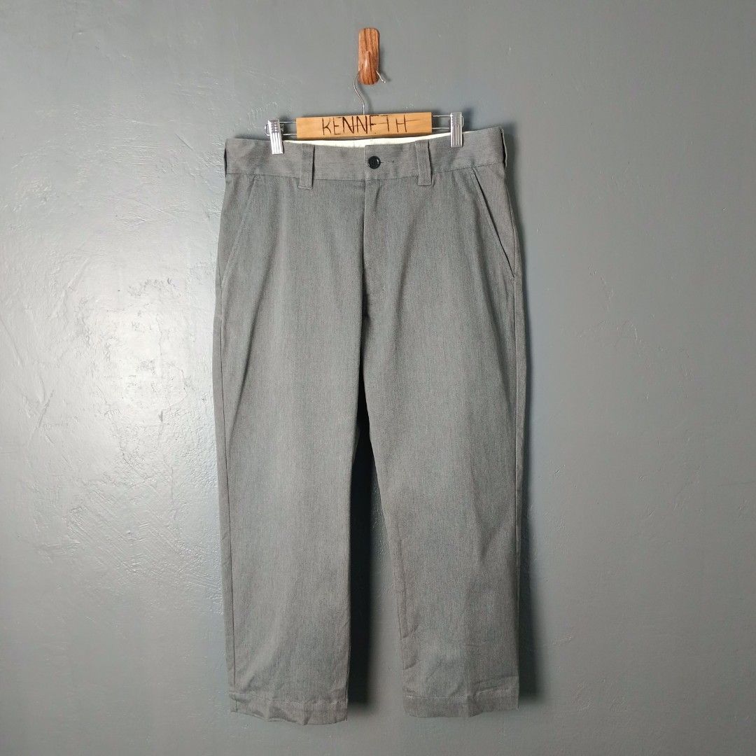 Men's - Journal Standard (Category: Trousers) located in Bacolod City. Submitted by drop.ph (Listing ID 1461397398, Image 2). Description: Journal Standard - Chino Trousers Authentic *Fits 32, Length - 35, Leg Opening - 7.5 *Excellent *Stain on waist belt (inside only) *Price: 1,000php *Add SF if outside Bacolod City .