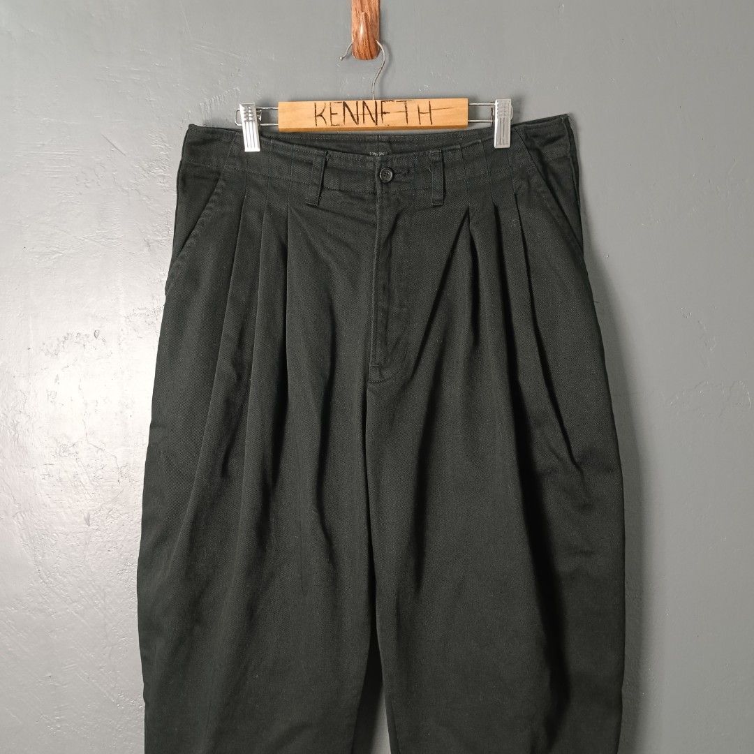 Men's - Porter Classic - Japan (Category: Trousers) located in Bacolod City. Submitted by drop.ph (Listing ID 1461448344, Image 1). Description: Porter Classic - Satchmo Chinos Authentic *Made in Japan *Fits 30-31 Length - 36, Leg Opening - 7 *Excellent *No Flaws *Price: 2,500php *Add SF if outside Bacolod City .