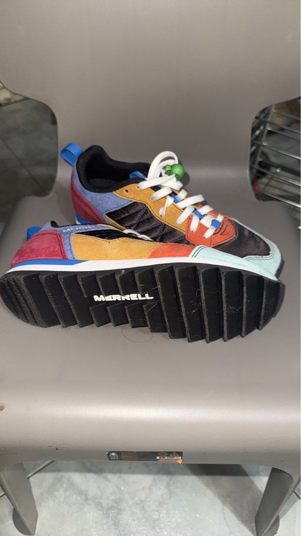 Merrell Colorblock Running Shoes (Category: Sneakers) located in Manila. Submitted by cocoscloset23 (Listing ID 1461339251, Image 2). Description: - Merrell sneakers with a cool colorblock design. - Crisp white laces and a durable black sole. - size: US 7.5 women’s .