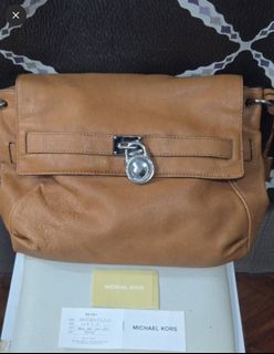 (Category: ) located in . Submitted by affordabags_cd (Listing ID 1461388463, Image 1). Description: .