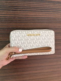 (Category: ) located in . Submitted by shop4item (Listing ID 1461363813, Image 1). Description: .