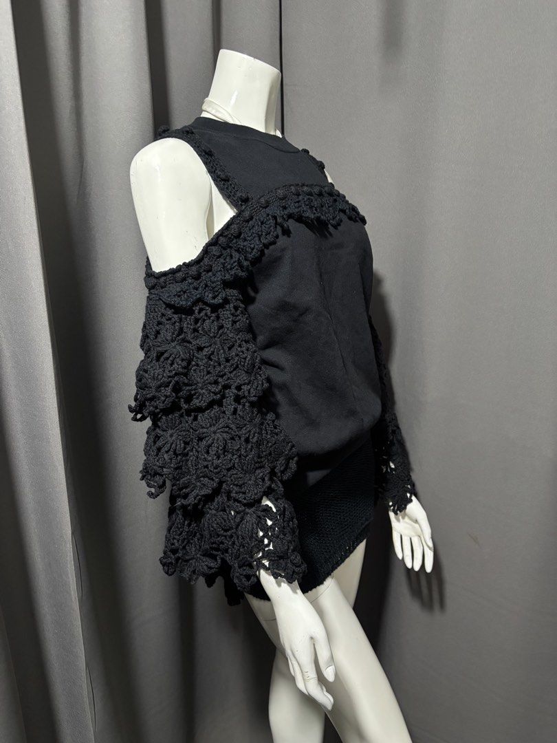 MICHAELA BUERGER HAND KNIT (Category: Coats, Jackets and Outerwear) located in Baguio. Submitted by thecollector2600 (Listing ID 1461513780, Image 3). Description: 20” x 22” Rare piece.