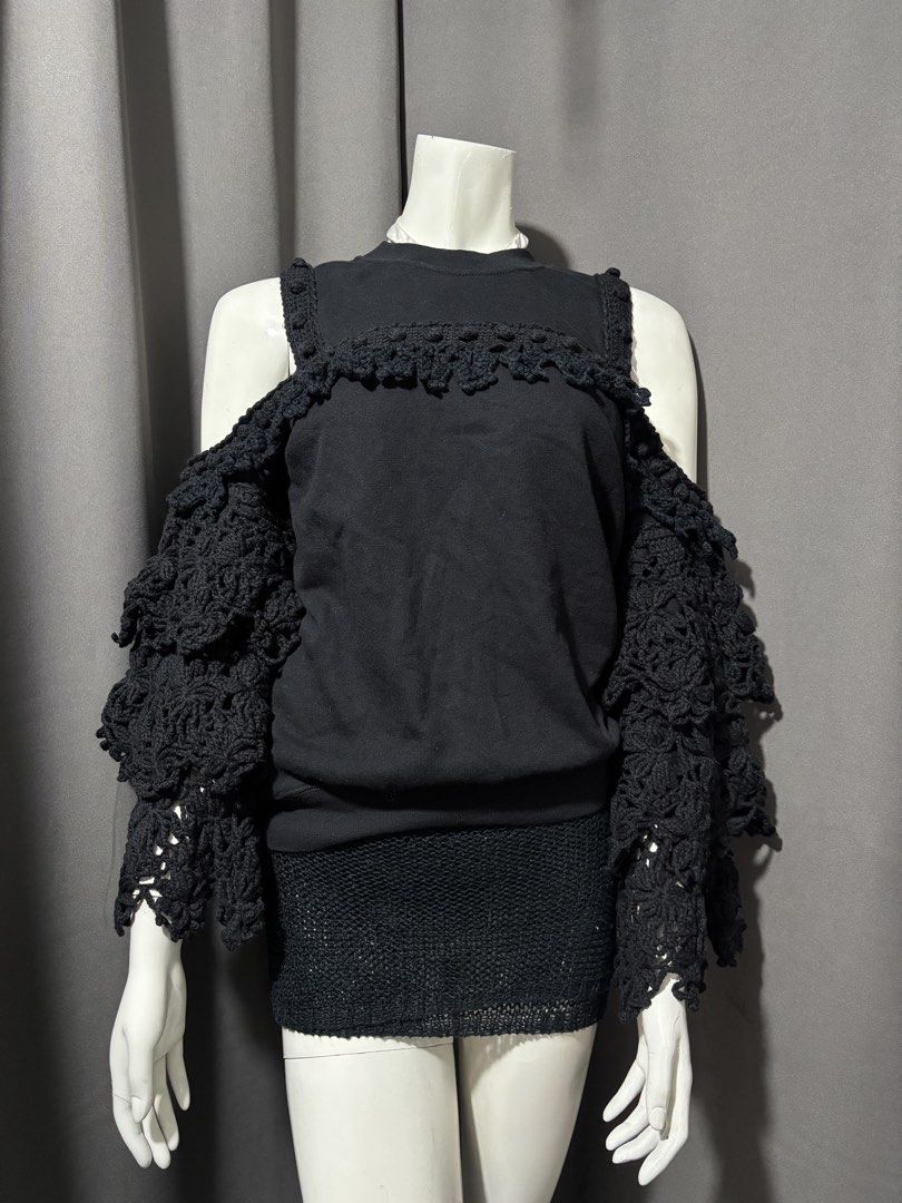 MICHAELA BUERGER HAND KNIT (Category: Coats, Jackets and Outerwear) located in Baguio. Submitted by thecollector2600 (Listing ID 1461513780, Image 1). Description: 20” x 22” Rare piece.