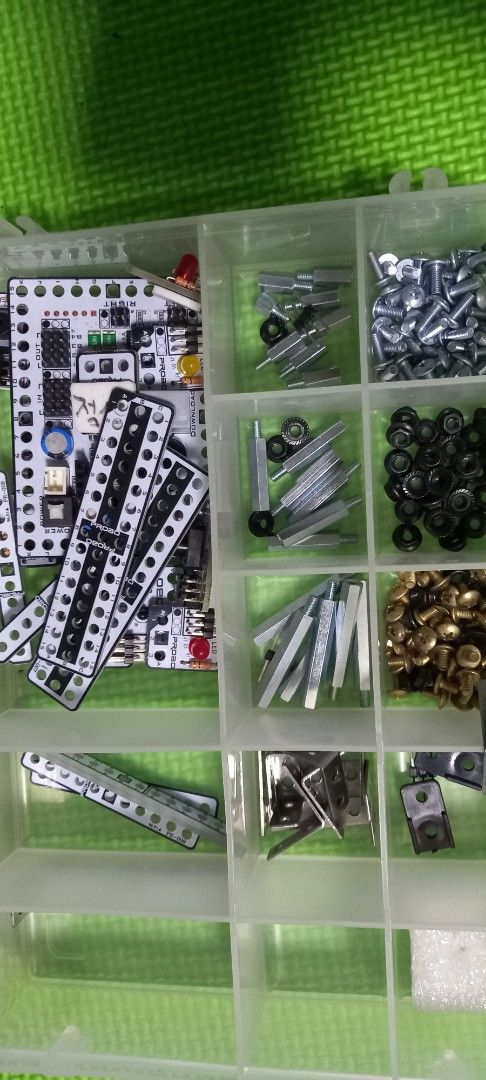 Components Kit (Category: Soundbars, Speakers & Amplifiers) located in Manila. Submitted by fmpc7878 (Listing ID 1461525006, Image 1). Description: - - Ideal for DIY - All components neatly organized in a compartment box - Some items still in original packaging - Ready for your next build! AS IS, USED CONDITION TAKE ALL PRICE for 400.