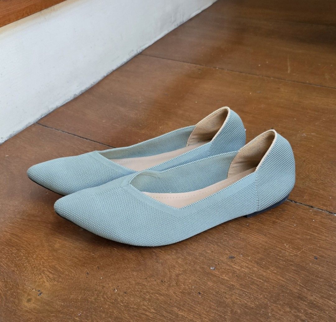 MILLOT & CO. Olive Green Knit Pointed Toe Flats (Category: Flats & Sandals) located in Quezon City. Submitted by asoonie (Listing ID 1461372719, Image 2). Description: No Box RFS - upgrading to another shoe style - Brand: MILLOT & CO. - Color: Light Blue - Style: Knit Flats - Toe: Pointed - Closure: Slip-on - Size: 39 - Condition: Soles show some signs of wear - Features: Comfortable for everyday wear, great for casual outings or work.