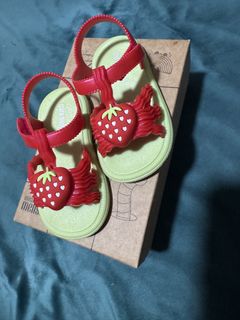 (Category: ) located in . Submitted by secondhandilike (Listing ID 1461432448, Image 1). Description: .
