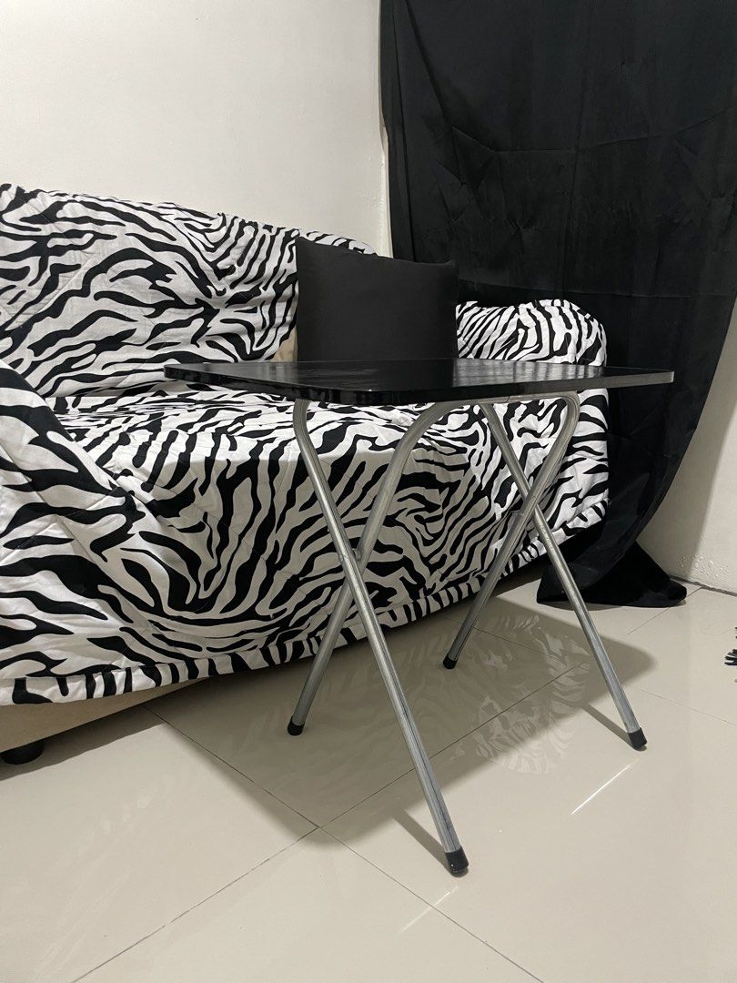 Mini Table (Category: Tables & Sets) located in Manila. Submitted by noperky (Listing ID 1461408517, Image 2). Description: mini table good for bed or living rooms.