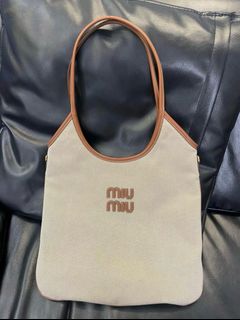 （分類：）位於 。 由 maeganyafa 提交（商品編號 1461329618，圖片 1）。簡介： 。