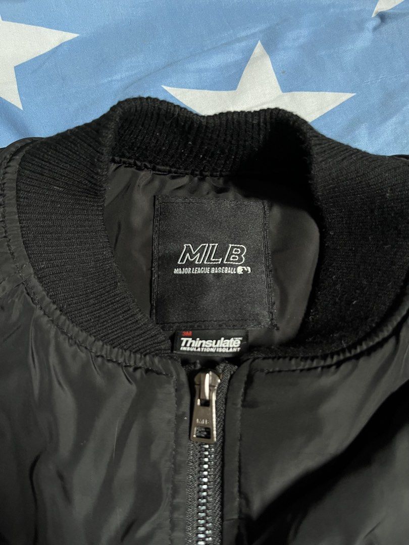 MLB NEW YORK YANKEES BOMBER JACKET (Category: Coats, Jackets and Outerwear) located in Santa Cruz. Submitted by youngearth.c72f95 (Listing ID 1461338615, Image 3). Description: EXCELLENT CONDITION NO ISSUE SMALL ON TAG DIIMES-22x24.