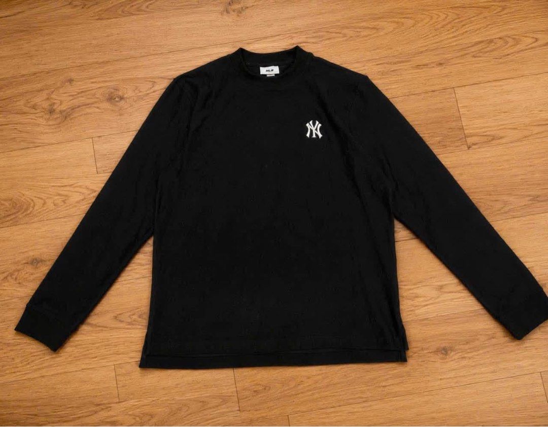 MLB Original Pull Over Black (Category: Longsleeves) located in Manila. Submitted by actd_luxury (Listing ID 1461525284, Image 1). Description: Pullover Unisex 🖤 M/L/XL Embroidered Diamond Monogram Design Onti lng to mine na agad 🫨 M:21x26 L:22x27 Xl:23x28.