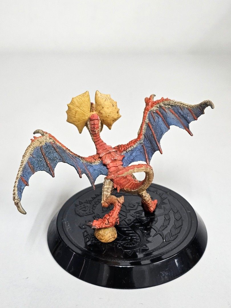MONSTER HUNTER FIGURE BUILDER YIAN KUTKU (Category: Figurines & Statues) located in Marikina City. Submitted by vtoyscollectibles (Listing ID 1461494583, Image 3). Description: 𝗗𝗘𝗧𝗔𝗜𝗟𝗦: Loose Good condition Complete with base & Konchu Wysiwyg 𝗣𝗔𝗬𝗠𝗘𝗡𝗧: BDO or GCash 𝗦𝗛𝗜𝗣𝗣𝗜𝗡𝗚: Lalamove if within NCR or LBC if outside Metro Manila at buyer's expense.