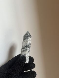 (Category: ) located in . Submitted by _project.quartz (Listing ID 1461368399, Image 1). Description: .
