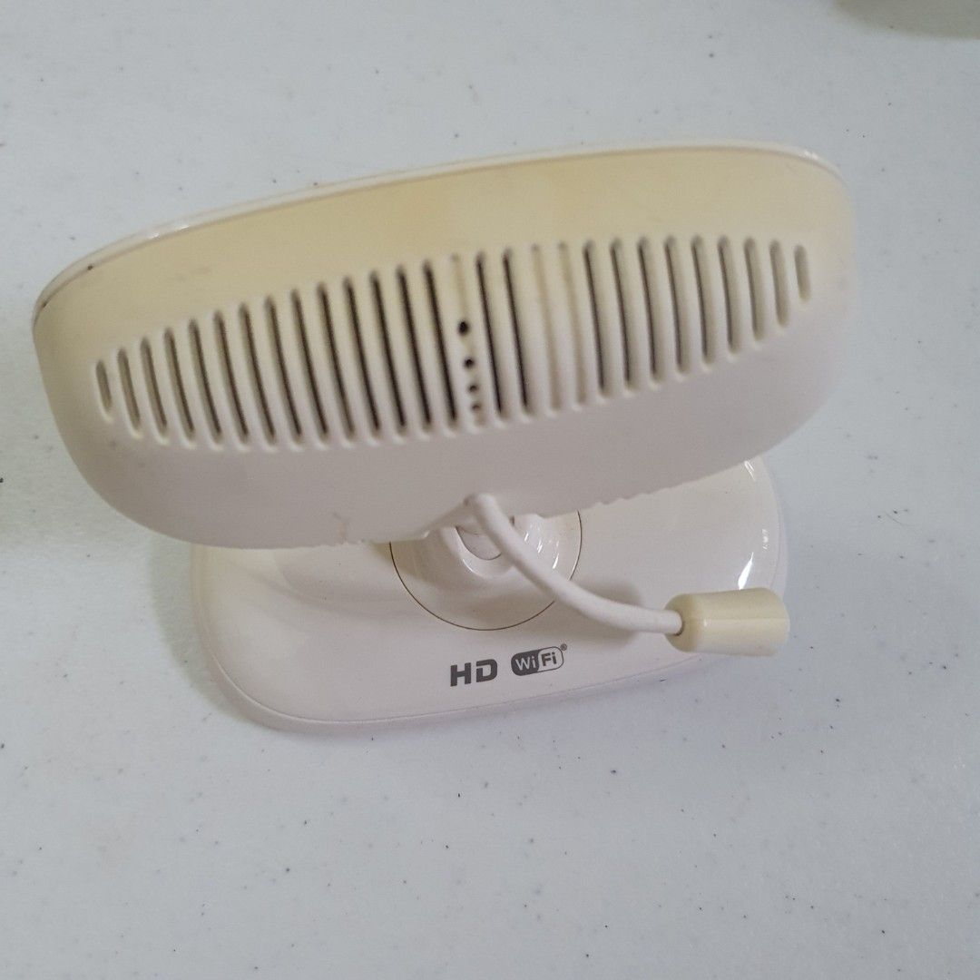 Motorola HD WiFi home video camera (Category: Motorola) located in Paranaque City. Submitted by cobien (Listing ID 1461396855, Image 3). Description: - Motorola HD WiFi Camera - Includes power adapter and cable - old model - In good working condition - no storage.